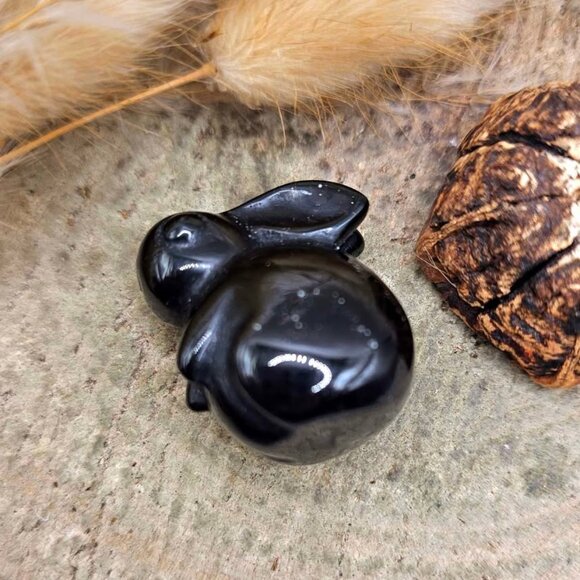 Nature Obsidian Hand Carved Bunny Decor Figure - Picture 10 of 10